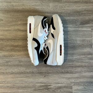 Nike Air Max 1 Premium